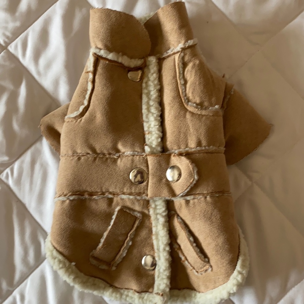 Doggy suede like sweater/jacket